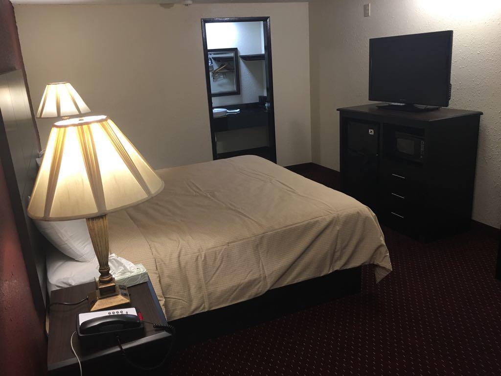 Super 9 Motel Troy エクステリア 写真